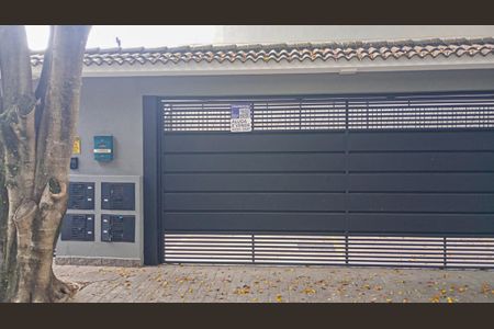 Casa à venda com 61m², 2 quartos e 2 vagasFachada