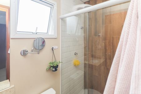 Casa à venda com 61m², 2 quartos e 2 vagasBanheiro da Suíte 1