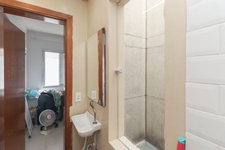 Casa à venda com 61m², 2 quartos e 2 vagasBanheiro da Suíte 2