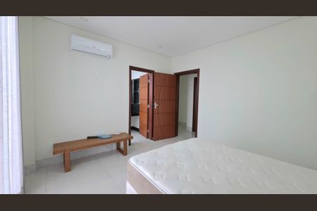 Casa de condomínio para alugar com 540m², 5 quartos e 4 vagas