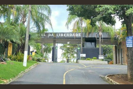 Casa de condomínio para alugar com 540m², 5 quartos e 4 vagas