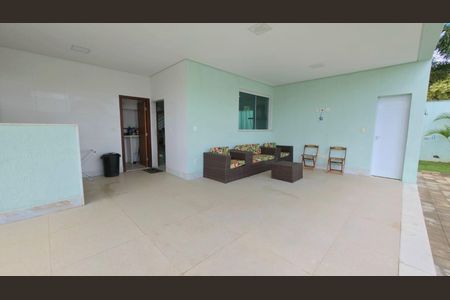 Casa de condomínio para alugar com 540m², 5 quartos e 4 vagas