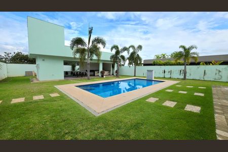 Casa de condomínio para alugar com 540m², 5 quartos e 4 vagas