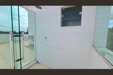 Casa de condomínio para alugar com 540m², 5 quartos e 4 vagas
