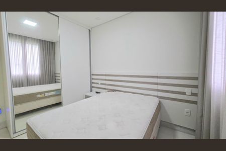 Casa de condomínio para alugar com 540m², 5 quartos e 4 vagas