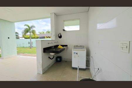 Casa de condomínio para alugar com 540m², 5 quartos e 4 vagas