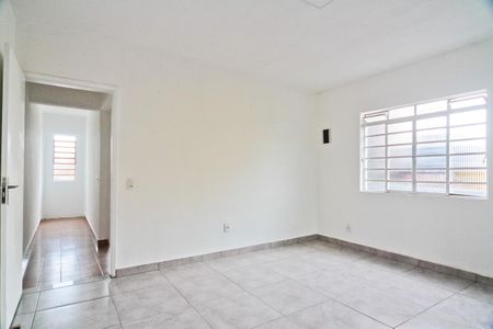 Casa para alugar com 300m², 2 quartos e sem vaga Casa para alugar com 300m², 2 quartos e sem vagaSala