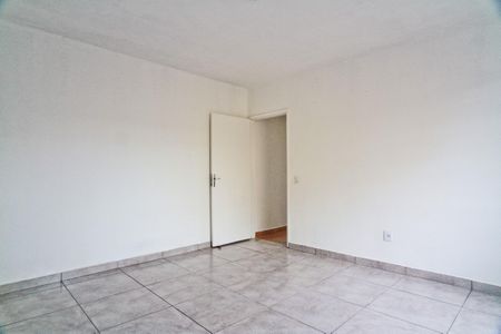Casa para alugar com 300m², 2 quartos e sem vaga Casa para alugar com 300m², 2 quartos e sem vagaSala