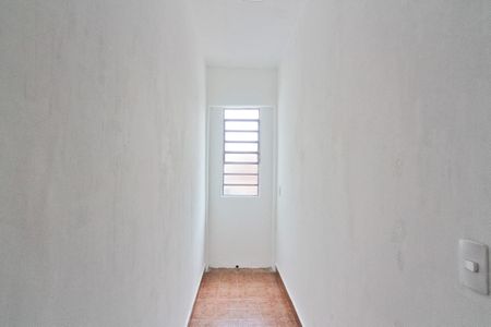 Casa para alugar com 300m², 2 quartos e sem vaga Casa para alugar com 300m², 2 quartos e sem vagaCorredor