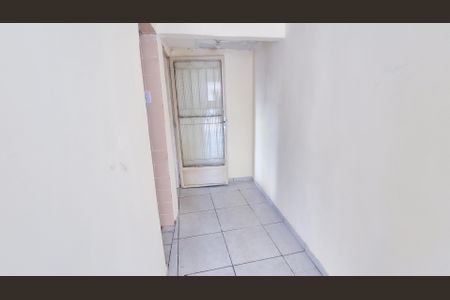 Casa para alugar com 50m², 2 quartos e sem vagaCorretor de entrada 