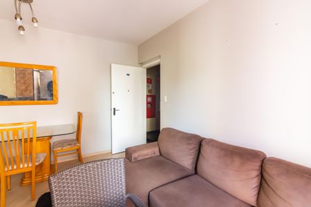 Apartamento para alugar com 62m², 2 quartos e 1 vagaSala 