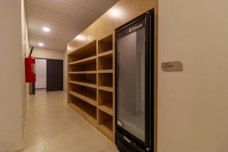 Studio à venda com 35m², 0 quarto e sem vagaMini Mercado