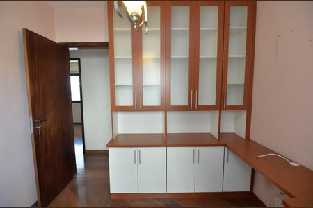 Apartamento à venda com 98m², 3 quartos e 1 vagaQuarto 2