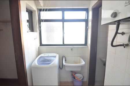 Apartamento à venda com 98m², 3 quartos e 1 vagaÁrea de Serviço