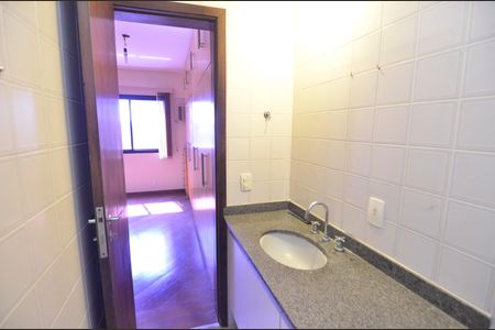 Apartamento à venda com 98m², 3 quartos e 1 vagaBanheiro da Suíte