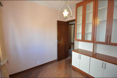 Apartamento à venda com 98m², 3 quartos e 1 vagaQuarto 2
