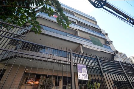 Apartamento à venda com 98m², 3 quartos e 1 vagaFachada