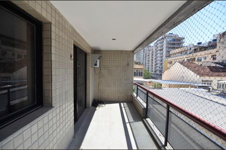 Apartamento à venda com 98m², 3 quartos e 1 vagaSala