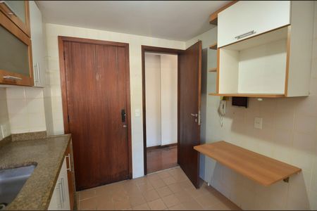 Apartamento à venda com 98m², 3 quartos e 1 vagaCozinha
