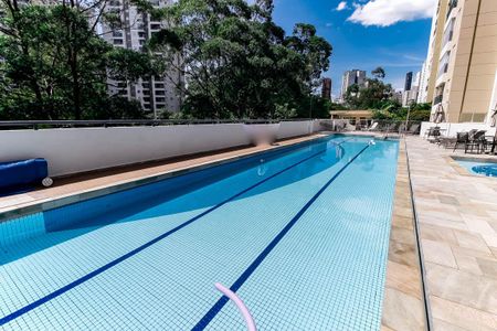 Apartamento à venda com 85m², 2 quartos e 2 vagas Apartamento à venda com 85m², 2 quartos e 2 vagasÁrea comum - Piscina
