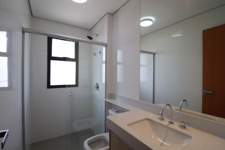 Apartamento para alugar com 80m², 2 quartos e sem vagaBanheiro suite 1 