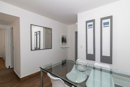 Apartamento para alugar com 70m², 2 quartos e 1 vaga Apartamento para alugar com 70m², 2 quartos e 1 vagaSala de Jantar