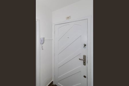 Apartamento para alugar com 70m², 2 quartos e 1 vaga Apartamento para alugar com 70m², 2 quartos e 1 vagaEntrada