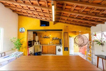 Casa à venda com 150m², 2 quartos e 1 vagaChurrasqueira