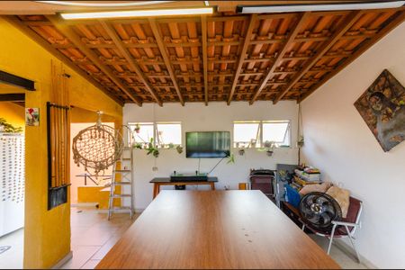 Casa à venda com 150m², 2 quartos e 1 vagaÁrea de Serviço - Gourmet