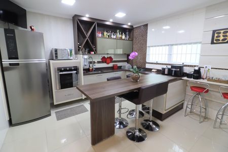 Casa à venda com 225m², 4 quartos e 2 vagasCozinha 1