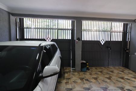 Casa à venda com 225m², 4 quartos e 2 vagasGaragem