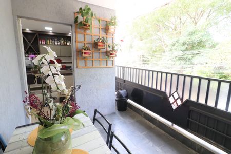 Casa à venda com 225m², 4 quartos e 2 vagasVaranda