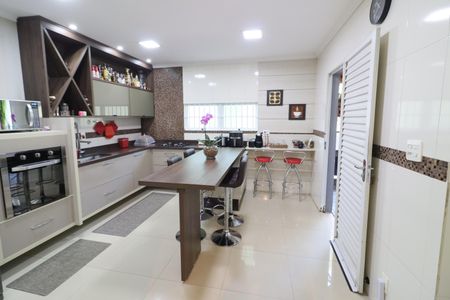 Casa à venda com 225m², 4 quartos e 2 vagasCozinha 1