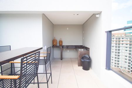 Apartamento à venda com 41m², 1 quarto e sem vaga Apartamento à venda com 41m², 1 quarto e sem vagaÁrea comum - Piscina