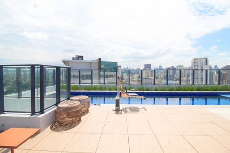 Apartamento à venda com 41m², 1 quarto e sem vaga Apartamento à venda com 41m², 1 quarto e sem vagaÁrea comum - Piscina