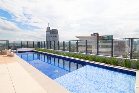 Apartamento à venda com 41m², 1 quarto e sem vaga Apartamento à venda com 41m², 1 quarto e sem vagaÁrea comum - Piscina