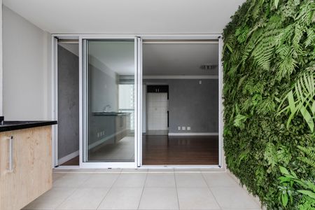 Apartamento para alugar com 74m², 2 quartos e 2 vagas Apartamento para alugar com 74m², 2 quartos e 2 vagasVaranda