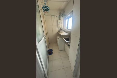Apartamento à venda com 126m², 3 quartos e 2 vagas Apartamento à venda com 126m², 3 quartos e 2 vagasÁrea de Serviço