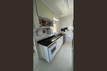 Apartamento à venda com 126m², 3 quartos e 2 vagas Apartamento à venda com 126m², 3 quartos e 2 vagasCozinha