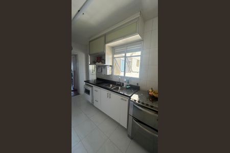 Apartamento à venda com 126m², 3 quartos e 2 vagas Apartamento à venda com 126m², 3 quartos e 2 vagasCozinha