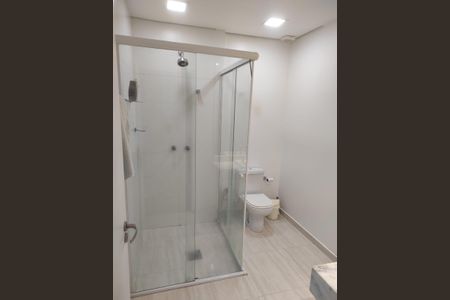 Banheiro de apartamento à venda com 2 quartos, 114m² em Vila Brandina, Campinas