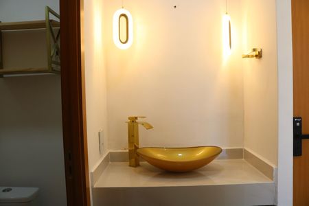 Apartamento para alugar com 38m², 2 quartos e sem vagaBanheiro