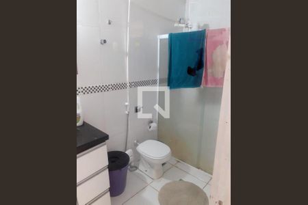 Apartamento à venda com 79m², 2 quartos e sem vaga Apartamento à venda com 79m², 2 quartos e sem vagaBanheiro