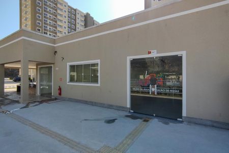 Apartamento para alugar com 46m², 2 quartos e 1 vaga Apartamento para alugar com 46m², 2 quartos e 1 vagaÁrea comum - Salão de festas