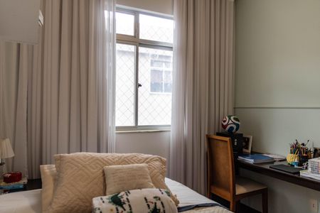 Apartamento à venda com 200m², 3 quartos e 2 vagasQuarto 2