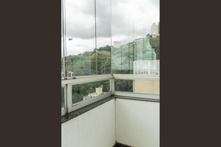 Apartamento à venda com 200m², 3 quartos e 2 vagasVaranda da Suíte