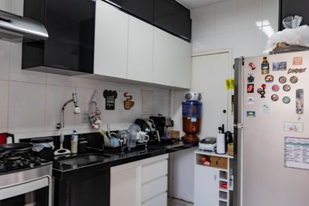 Apartamento à venda com 200m², 3 quartos e 2 vagasCozinha