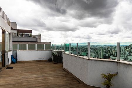 Apartamento à venda com 200m², 3 quartos e 2 vagasCobertura