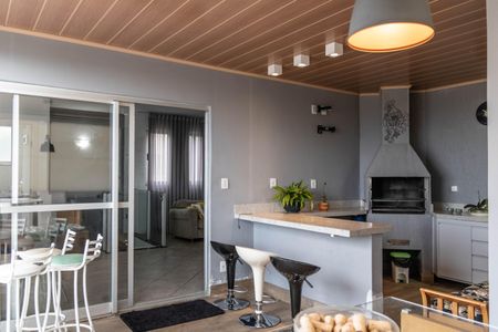 Apartamento à venda com 200m², 3 quartos e 2 vagasÁrea gourmet