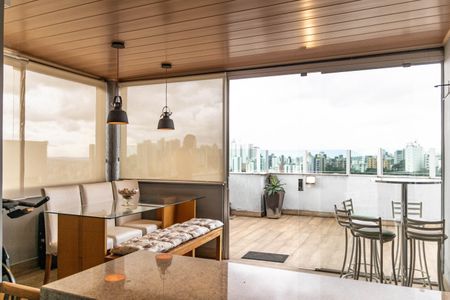 Apartamento à venda com 200m², 3 quartos e 2 vagasÁrea gourmet